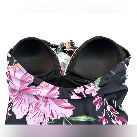 B2PRITY women’s floral halter style modest tankini top size large NWT - Picture 10 of 10